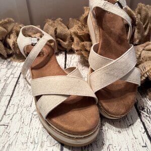 Womens Toms Canvas Sandals Cream Tan Platform